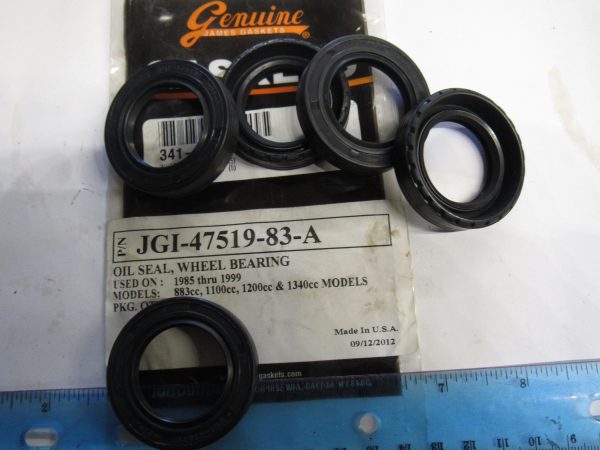 Harley Evolution,Sportster Wheel Bearing Oil Seal 1985-99 P/N 47519-83A