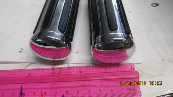 Universal Chrome Rail Style Grips for 1" Bars *5" Long*
