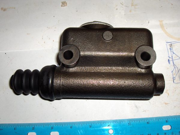 Harley Davidson Servi-car Rear Master Cylinder 1951-73 - Image 2
