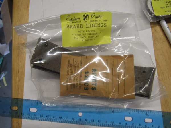 Harley Knuckle,Panhead Rear Brake Shoe Linings with Rivets 1938-57 P/N 41848-38