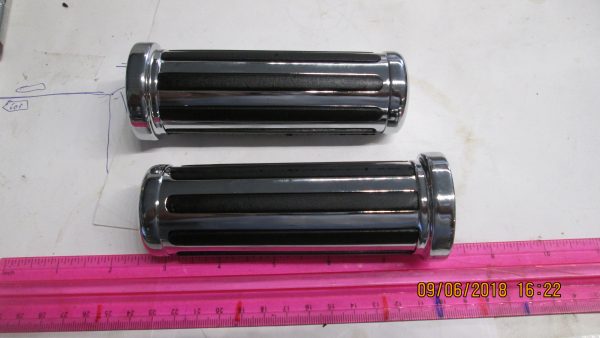 Universal Chrome Rail Style Grips for 1" Bars *5" Long* - Image 2