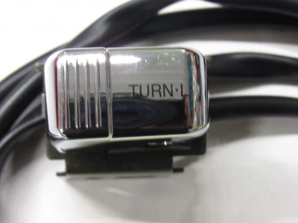 Harley Evo,Twin Cam Chrome?Left Turn Signal Switch 1996-06 P/N 71589-96C