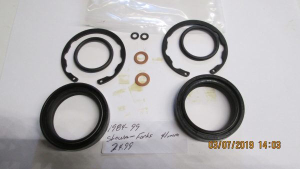 Harley Big Twin Evolution Showa Front Fork Seal Kit 1984-1999