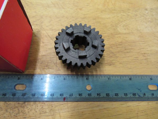 Harley Aermacchi 90-Z Second Gear Countershaft *NOS* P/N 35767-68P - Image 3