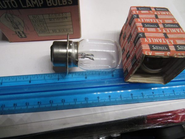 Vintage Honda Triumph,Norton BSA 12 Volt Head Light Bulbs **12V 50/40W**.