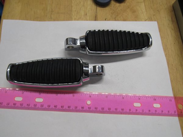 Universal Chrome Footpeg Set with Rubber Inlay - Image 2