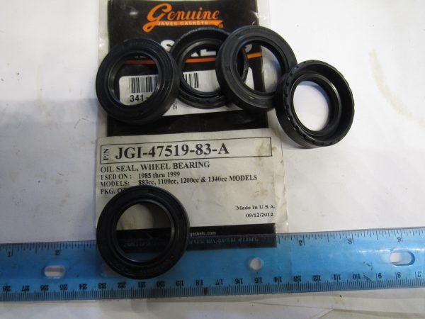 Harley Evolution,Sportster Wheel Bearing Oil Seal 1985-99 P/N 47519-83A - Image 2
