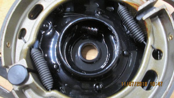 Harley 45 Flathead Black Rear Brake Backing Plate Assembly 1941-52 P/N 41647-41 - Image 4
