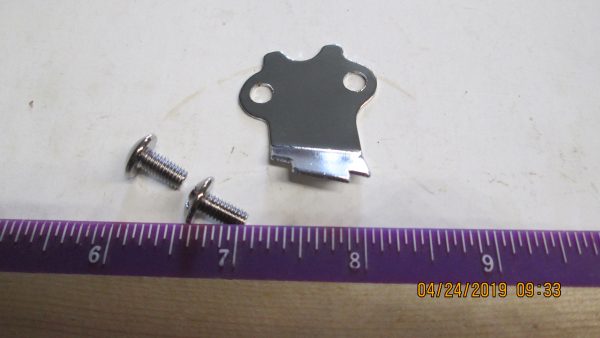 HARLEY,KNUCKLE,FLATHED CAT EYE DASH PANEL COVER. CHROME WITH SCREWS. 1939-46. P/N 71311-39