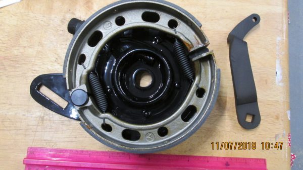Harley 45 Flathead Black Rear Brake Backing Plate Assembly 1941-52 P/N 41647-41 - Image 2
