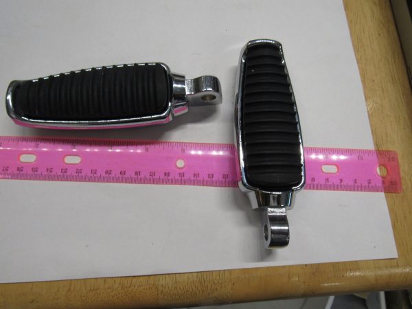 Universal Chrome Footpeg Set with Rubber Inlay - Image 3