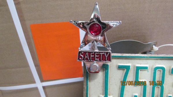 Vintage Style Harley,Honda,Yamaha,Triumph License Plate Topper *Safety Star*