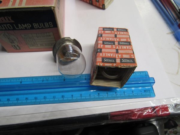 Vintage Honda Triumph,Norton BSA 12 Volt Head Light Bulbs **12V 50/40W**. - Image 4