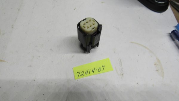 Harley Twin Cam Wire Terminal 6 Position Female Connector 2007-UP? P/N 72414-07 - Image 3
