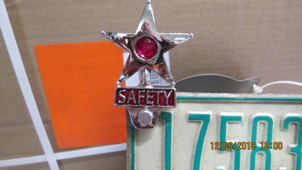 Vintage Style Harley,Honda,Yamaha,Triumph License Plate Topper *Safety Star* - Image 2
