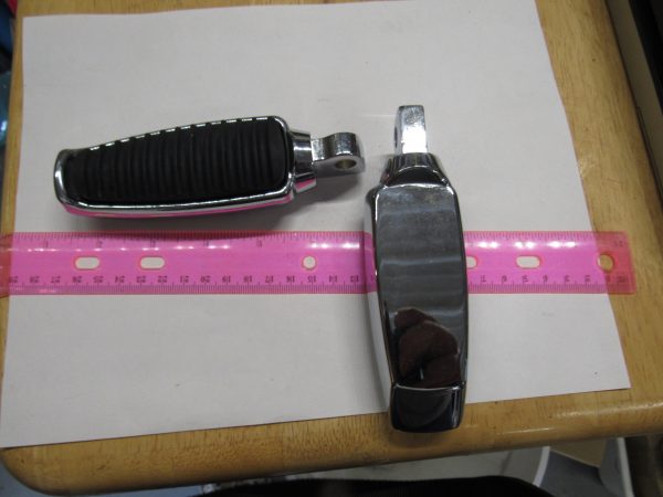 Universal Chrome Footpeg Set with Rubber Inlay - Image 4