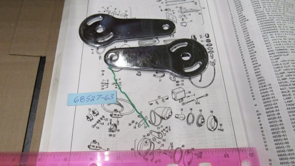 Harley,Pan,Shovelhead Front Turn Signal Mounting Bracket.1963-UP? P/N 68527-63