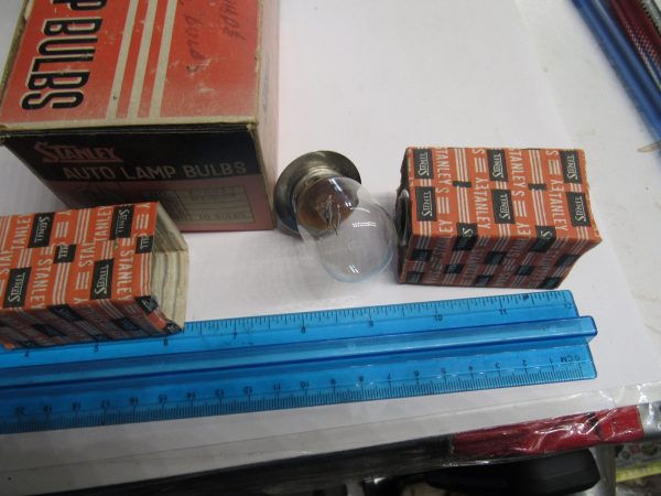 Vintage Honda Triumph,Norton BSA 12 Volt Head Light Bulbs **12V 50/40W**. - Image 2