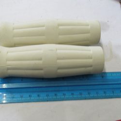Harley Shovel, Sportster Vintage Style Grips *WHITE* 1974-84.. P/N 56206-74