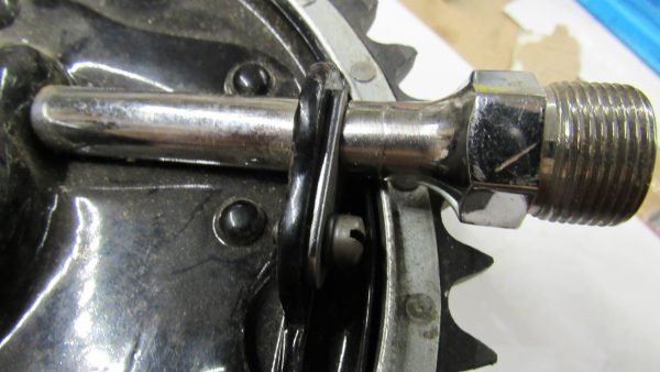 Harley 45 Flathead Speedo Drive Retainer Clip with Screw. 1937-52  P/N 67080-37 - Image 2