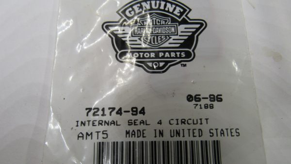 Genuine Harley Evolution, Twin Cam 4 Pin Deutsch Connector Seal 1994-UP?. P/N 72174-94 - Image 2