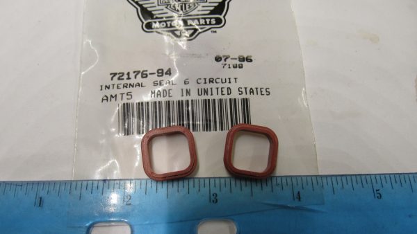 Genuine Harley Evolution, Twin Cam 6 Pin Deutsch Connector Seal 1994-UP?. P/N 72176-94 - Image 2