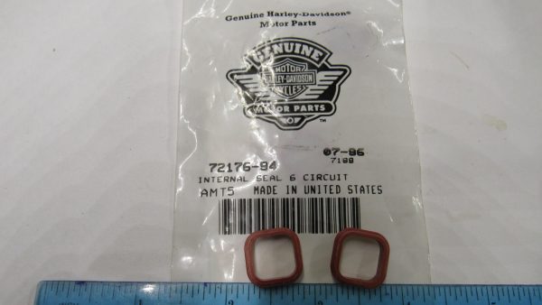Genuine Harley Evolution, Twin Cam 6 Pin Deutsch Connector Seal 1994-UP?. P/N 72176-94