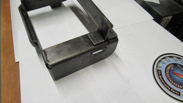 **USED** Harley Shovelhead Battery Tray - Image 4