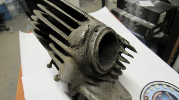 **USED**Harley 1948 Rear Panhead Head. - Image 12