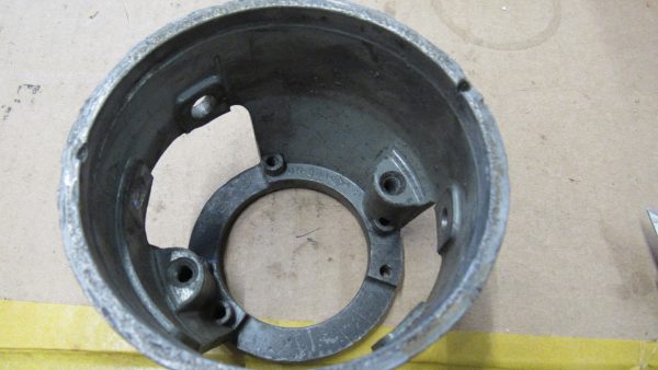 **USED**Harley 45 Flathead,Knuckle, Pan 32E Generator Frame End Cover 1932-UP?? P/N 30132-32 - Image 4