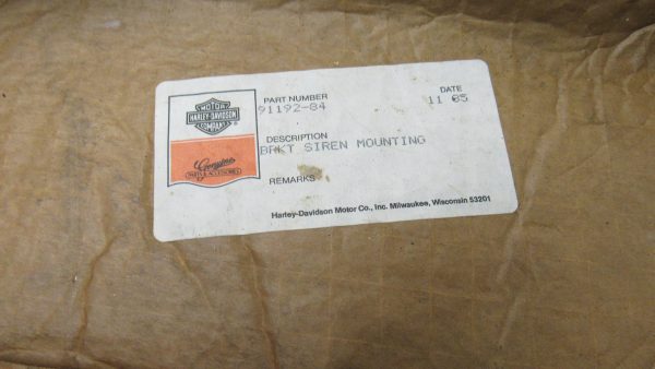 Genuine Harley Davidson Police Black Siren Mounting Bracket. 1984-85(Shovehead) P/N 91192-84 - Image 4