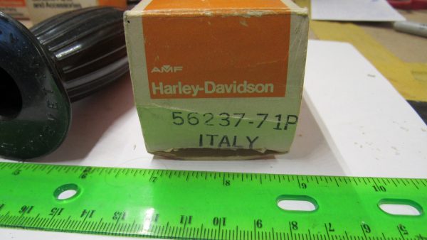 GENUINE HARLEY AERMACCHI SPRINT LEFT SIDE GRIP.1971-UP?? P/N 56237-71P *NOS* - Image 2