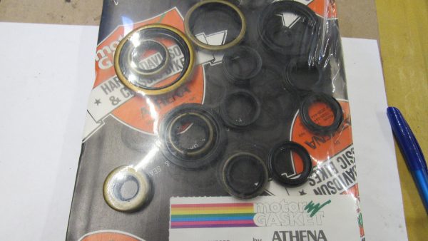 Harley Sportster XR 1000 Engine Oil Seal Set. 1983. - Image 3