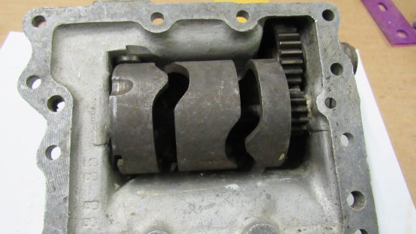 **USED** Harley Knucklehead,Panhead Hand Shift Transmission Top. 1937-64. OEM Part!! - Image 8