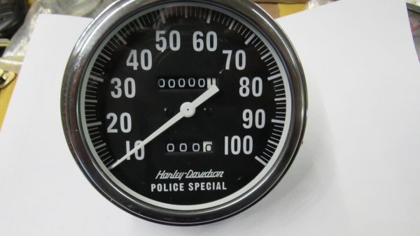 Harley ,Panhead, Shovelhead Speedometer with White Needle 1962-80. **POLICE** 1:1 Ratio