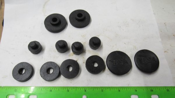 British Truimph,BSA Rubber Tank Mounting Rubbers. - Image 6
