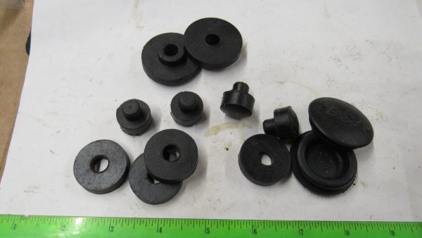 British Truimph,BSA Rubber Tank Mounting Rubbers. - Image 2