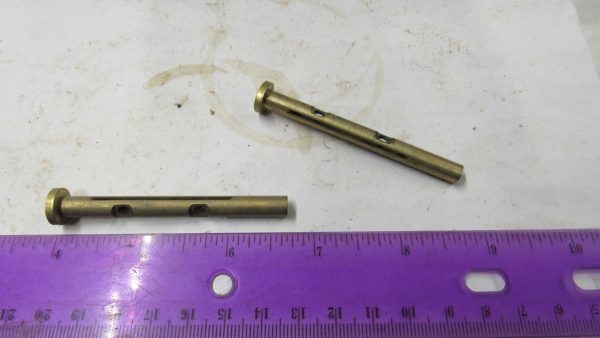 Harley 45 Flathead 1" Linkert Carburetor Throttle Shaft. 1936-54. P/N 27275-26. - Image 2