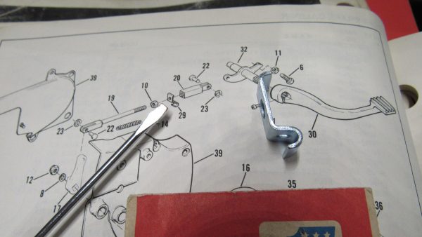 Genuine Harley Davidson Sportster Return Spring Clip. **NOS** 1979-UP??  P/N 42400-79 - Image 4