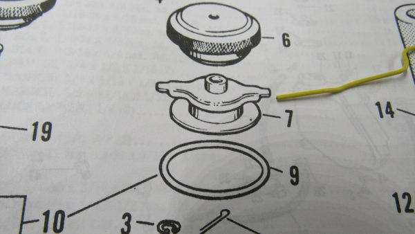 Genuine Harley Shovelhead Sportster Oil Tank Filter Cap Locking Nut. **NOS** P/N 62612-66 - Image 3