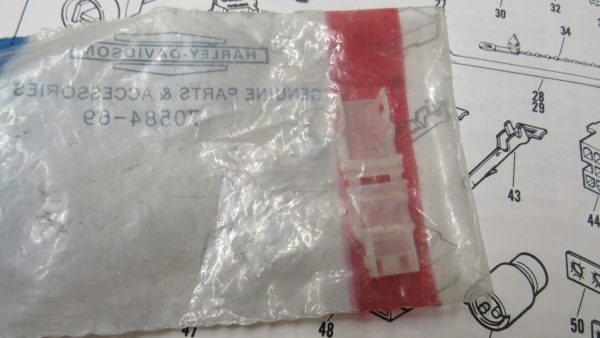 Genuine Harley Shovelhead Sportster Flag Terminal Insulator **NOS** P/N 70584-69