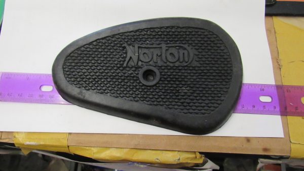 NORTON GAS TANK KNEE PAD RUBBER GRIP SET - Image 4
