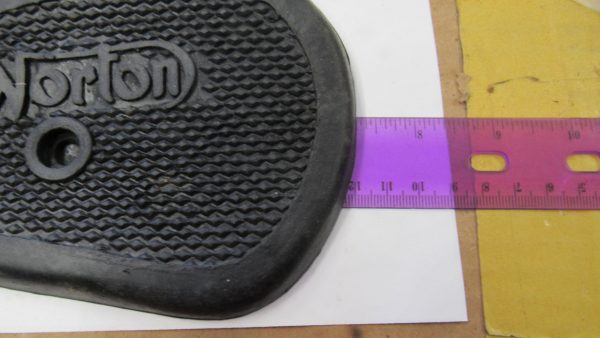 NORTON GAS TANK KNEE PAD RUBBER GRIP SET - Image 3