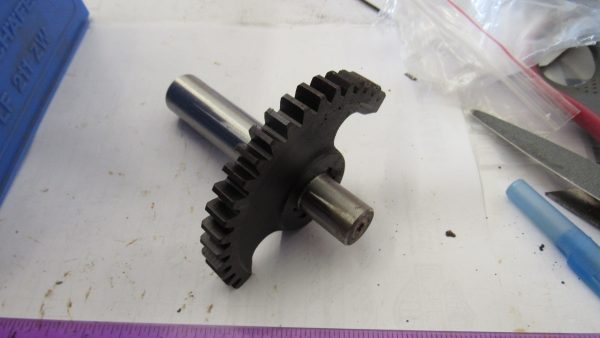 Vintage Triumph Kickstart Quadrant Gear & Kiskstart Shaft.  T120 T140  .Part # 57-4117 & 57-4756 - Image 2
