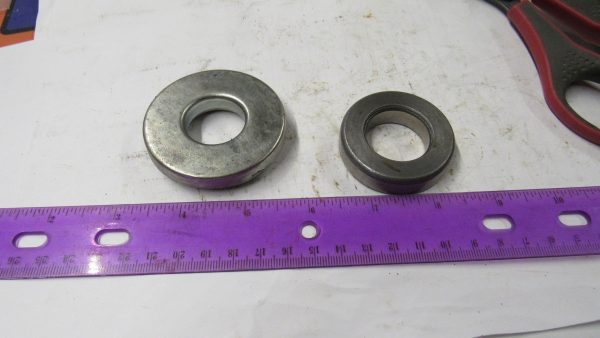 Triumph T90 T100 T120 150 Steering Head Cup & Cone Set With Dust Shield. - Image 2