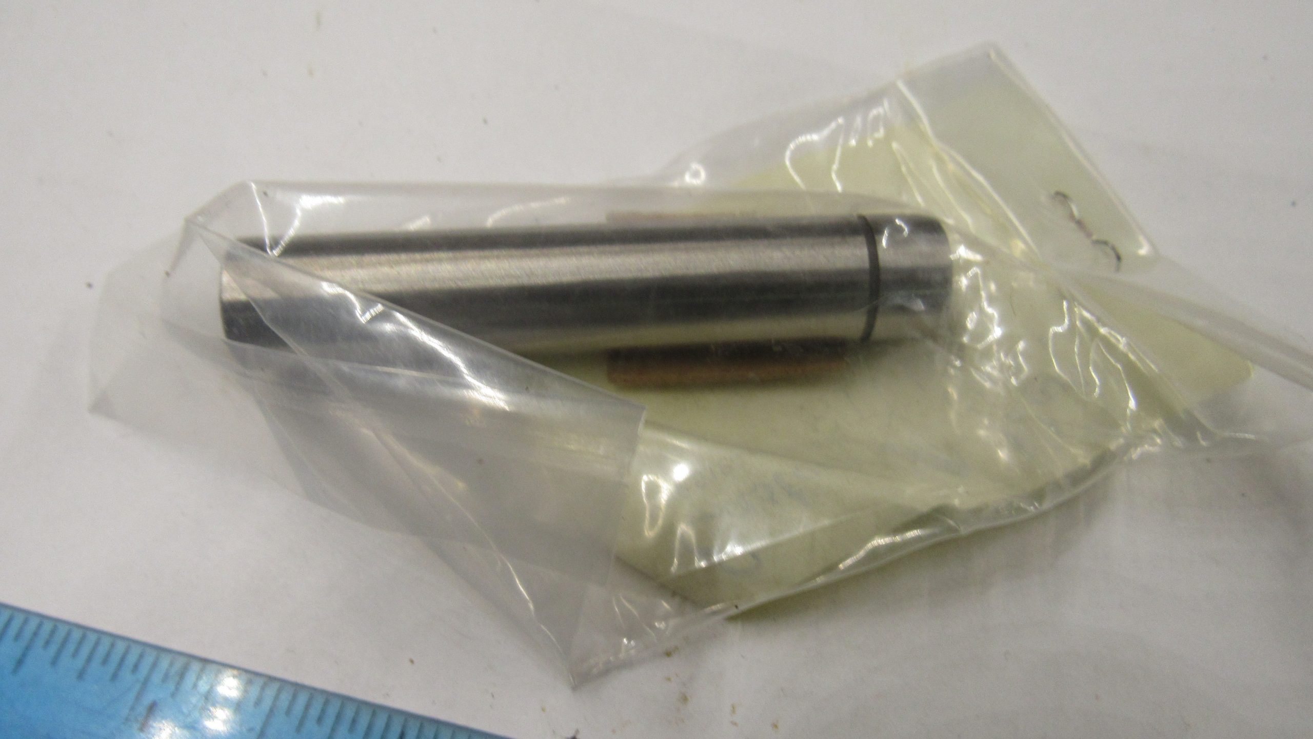 Harley Parts- Discontinued Parts. $10.00 **LOOK** *Circuit Breaker Gear Stud** - Image 2