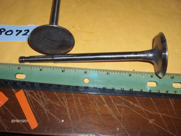Harley Davidson Big Twin Flathead Intake Valves.. U,UL 1937-48 P/N 18072-37