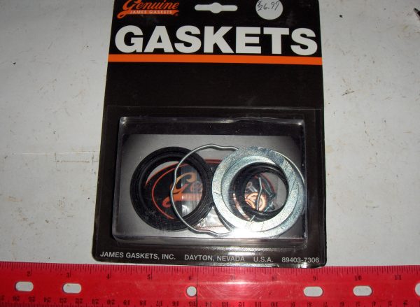 Harley Evolution,Twin Cam,Sportster.FX,Dyna,XL, Front Fork Seal Kit. 1987-up??