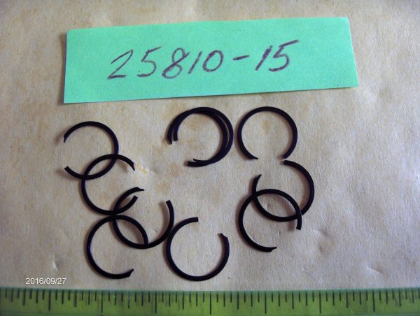 Harley Knucklehead,Panhead,Flathead Idler Gear/Circuit Breaker Stud Snap Rings